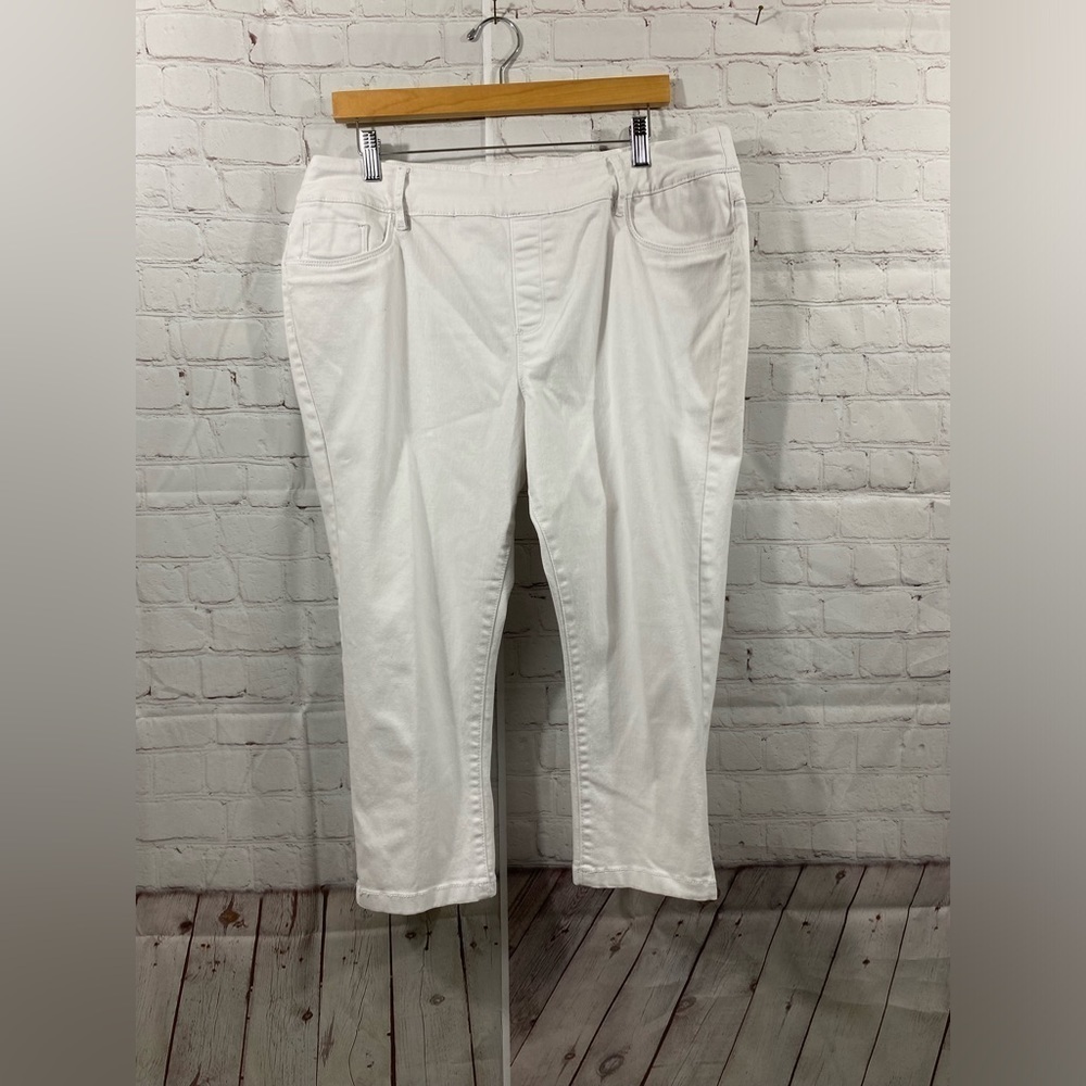 Suko Jeans Womens Size 16 White Pull On Cropped Capri Pants